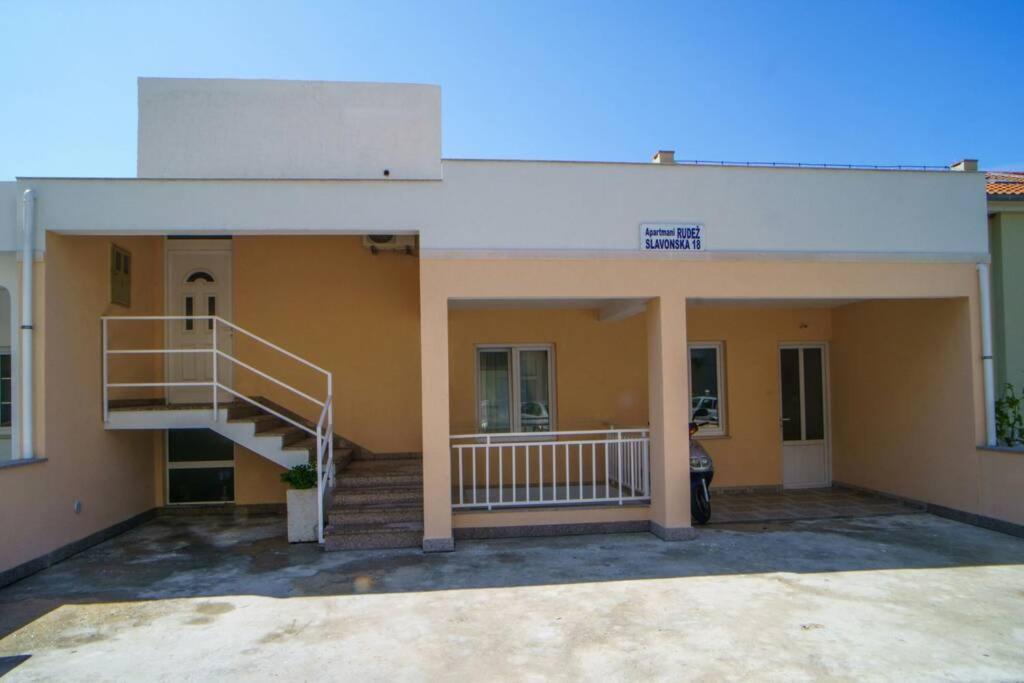 Lovely Studio Apartment For 2 Free Private Parking Μακάρσκα Εξωτερικό φωτογραφία
